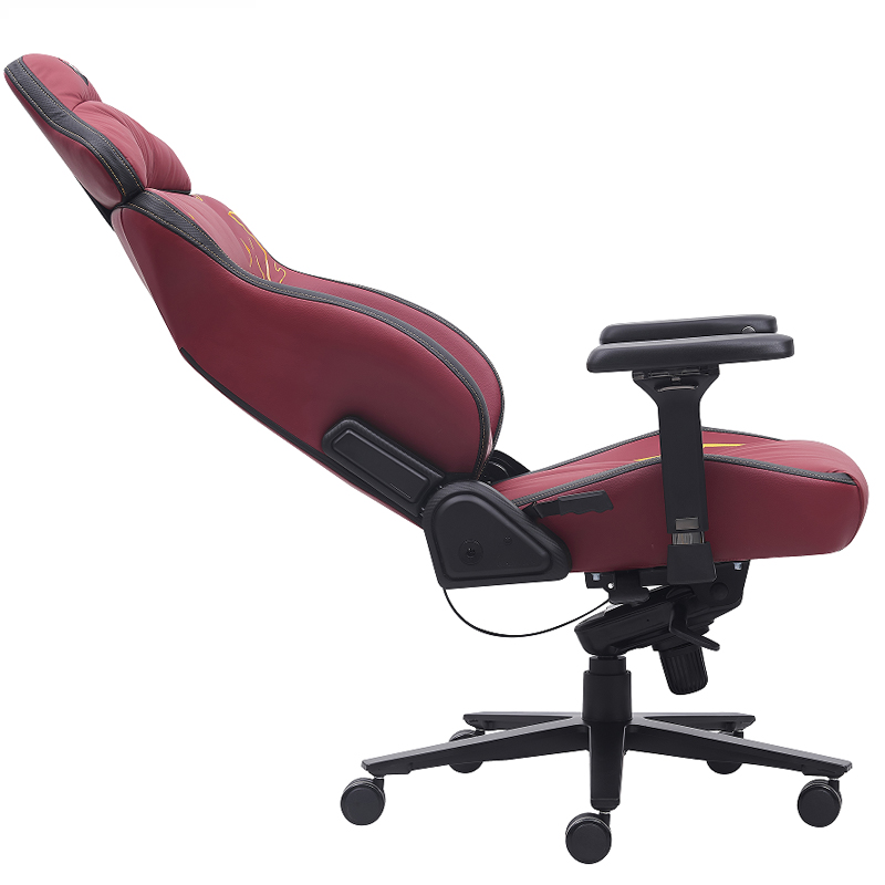 Innovative Design Lumbar Support 4D Armrest Gaming Chair